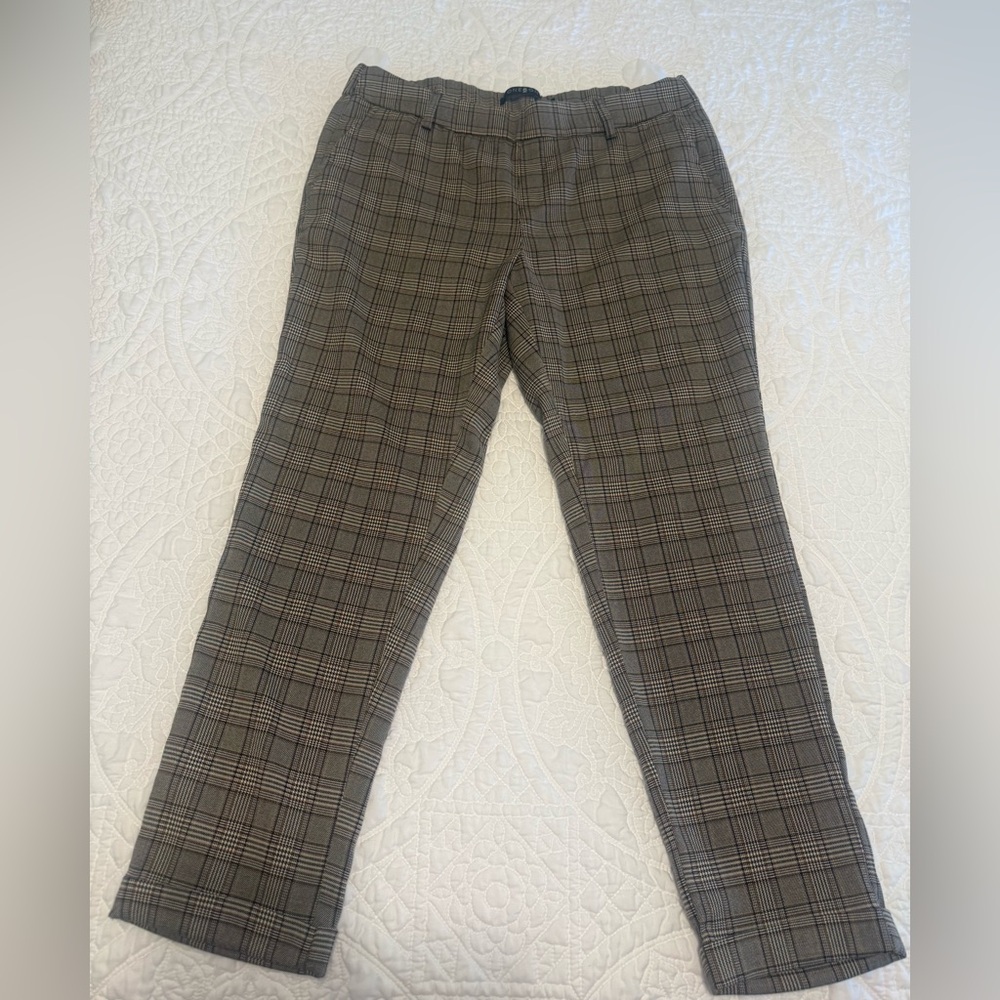 🐣5/$25-Women’s Plaid Crop Pants